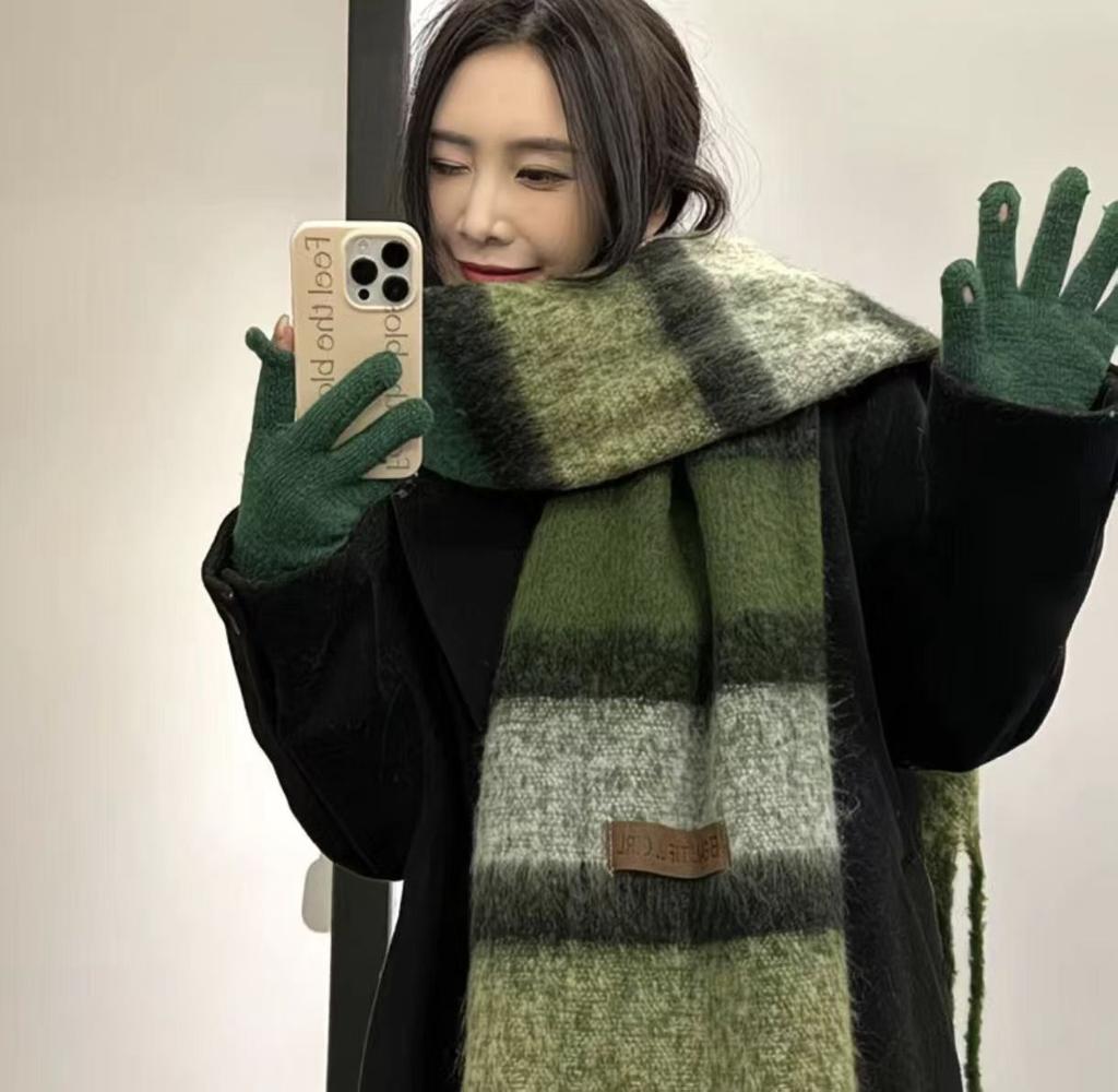 New plaid scarf women's autumn and winter Korean atmosphere imitation cashmere couple versatile warm shawl thickened scarf