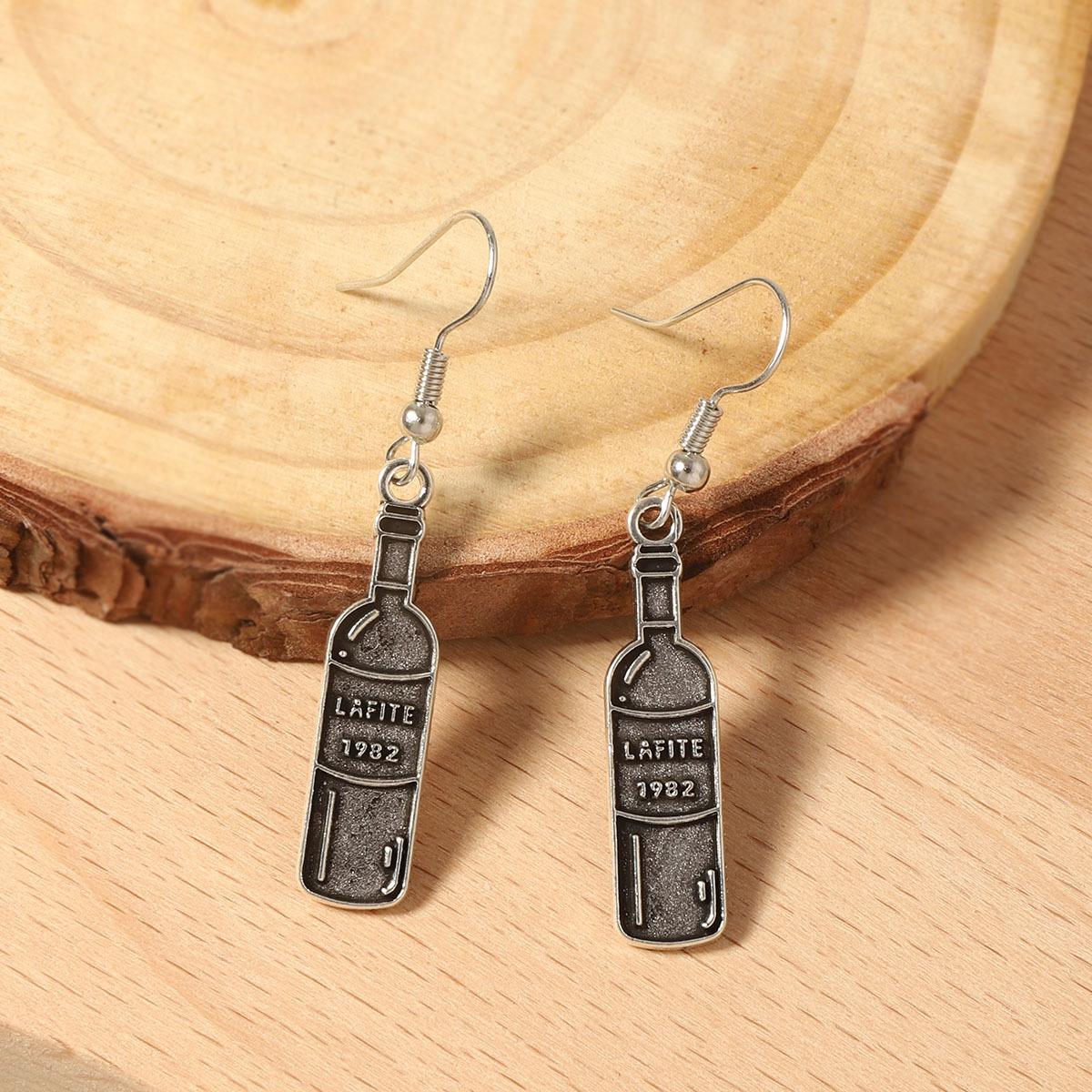 

Cross-border personality, retro fashion trend, gothic style, various ancient silver wine bottles, earrings, ear hooks, hip-hop punk niche