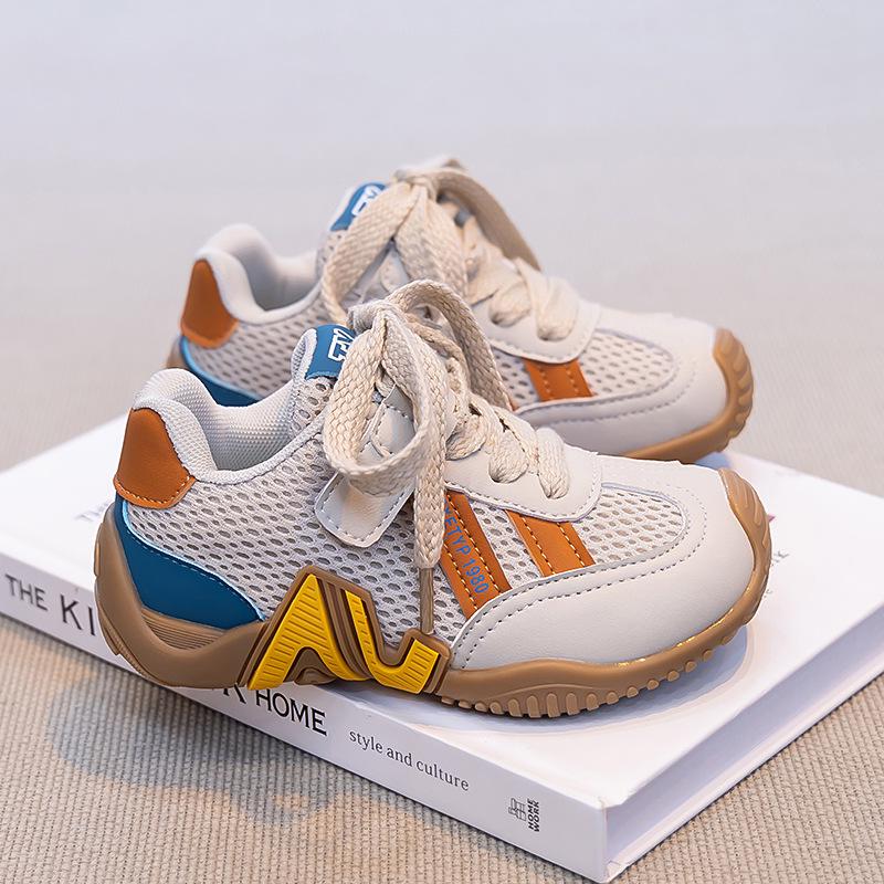 2026 New Kids' German-Style Sports Shoes: Genuine Leather Mesh Surface, Unisex Running Sneakers