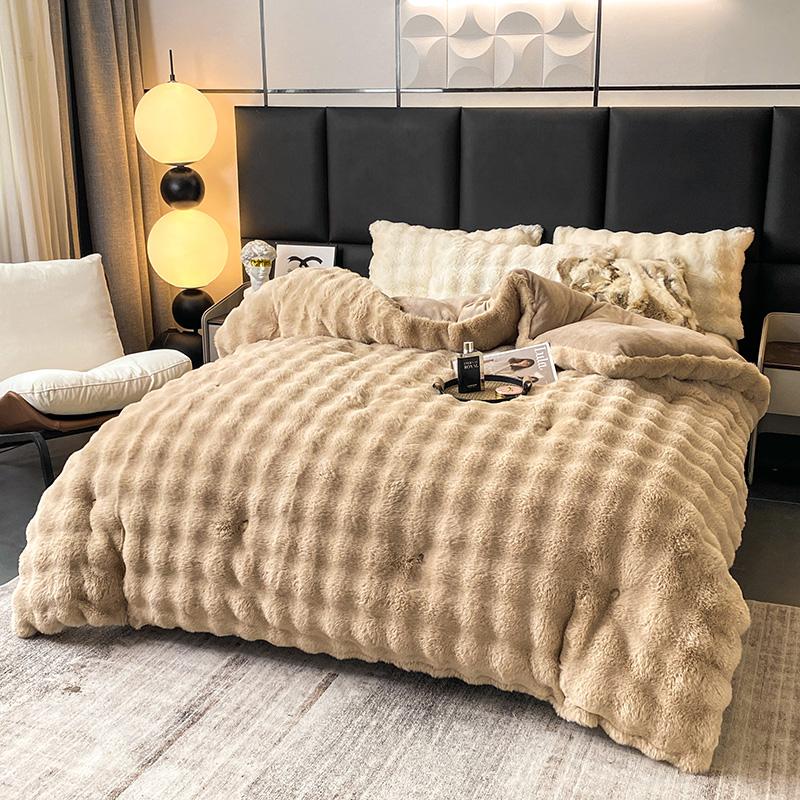 Luxury Faux Rabbit Fur Blanket for Winter Thickened Warm Double Layer Plush Blankets for Bed Fluffy Soft Warmth Quilt Comforter