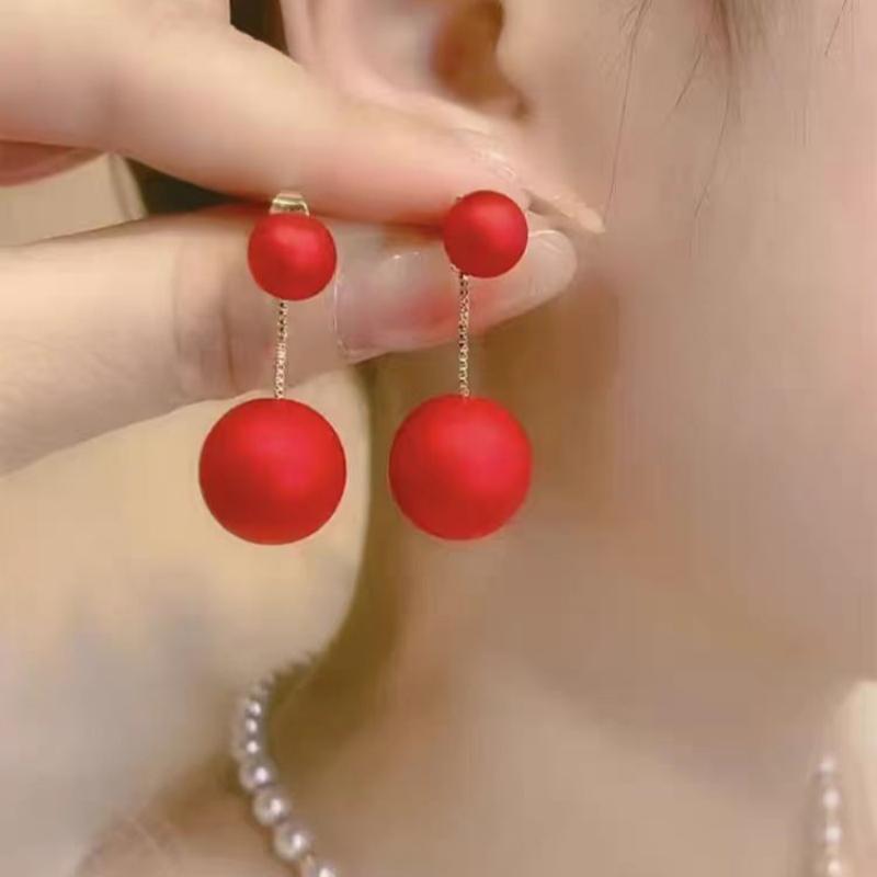 Orecchini alla moda con frange, lussuosi e sofisticati, dal fascino elegante. Lunghi Orecchini di Perle per uno Stile Versatile e Raffinato.