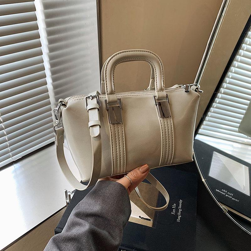 High-end small bag women's new spring and summer versatile messenger bag portable small bag