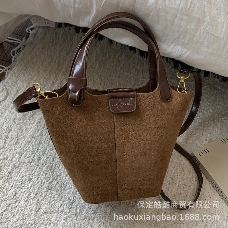 Premium sense retro small bag women 2025 new fashion versatile messenger bag popular handbag bucket bag