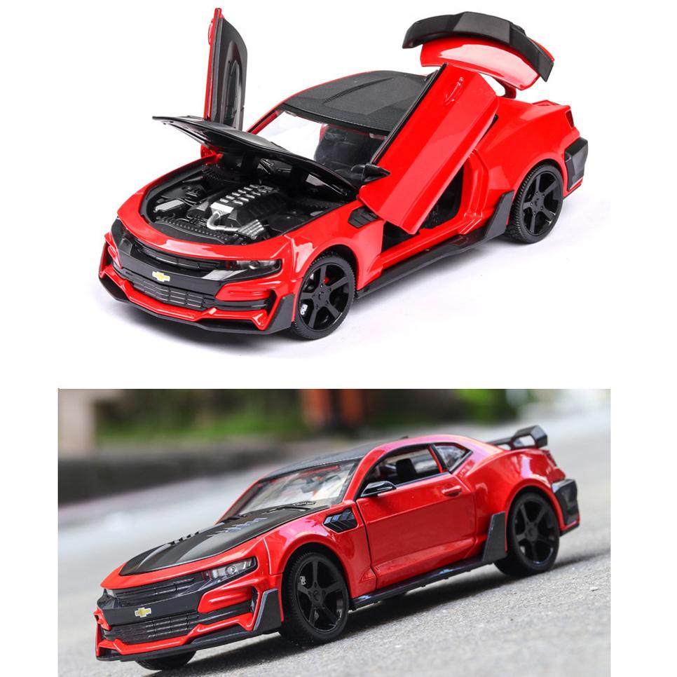 Camaro-Druckgussauto-Modellspielzeug im Maßstab 1:24, zurückziehbares Spielzeugfahrzeug mit Ton und Licht für Kinder, Kleinkinder, Jungen und Mädchen, Geschenkkollektion