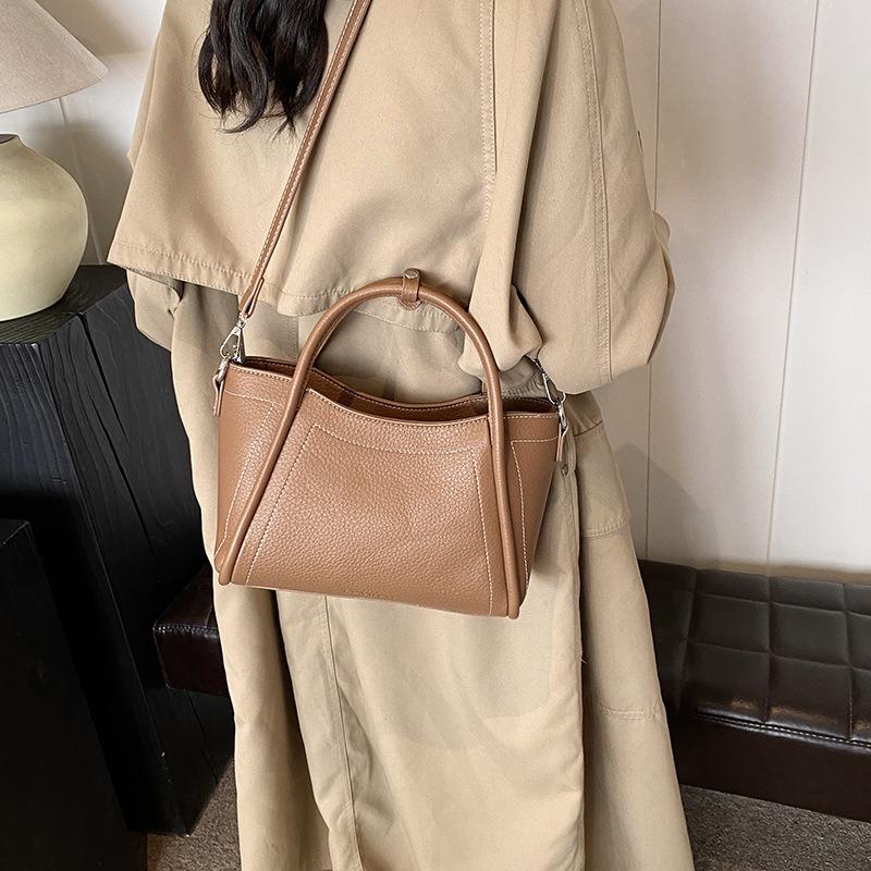 Retro Simple Hand Bucket Bag Women's Spring and Summer New Texture Shoulder Bag Casual Fashion Tote Women's Bag
