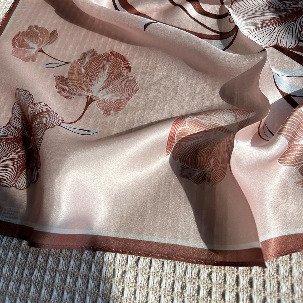 16 New silk silk scarves women's fashion small square scarves summer thin 111 mulberry silk high-end neck scarf
