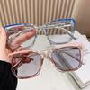 High Quality New Fashionable Luxury Photochromic Women's Reading Glasses Ultra Light Neutral High Quality Look Young Anti Blue Light Glasses