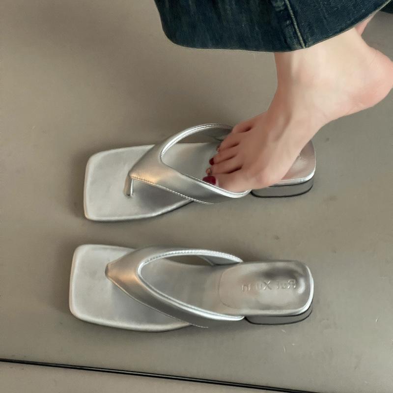 Korean Version of Versatile Casual Retro Design Flip-flops Women's Summer Fashion Simple Outer Wear Seaside Slope Sandals