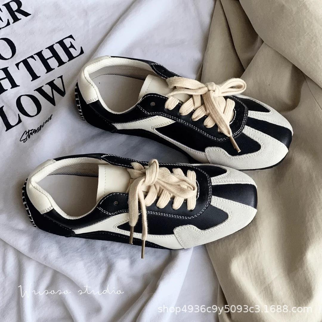

Retro German training shoes women s shoes 2025 spring and autumn soft leather versatile casual shoes sports shoes flat-soled Forrest Gump shoes trend 40 чорний