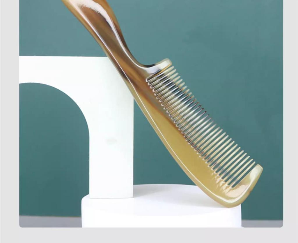 Premium Thick Tooth Cow Horn Hair Comb for Long Hair - Massage Comb Gift
