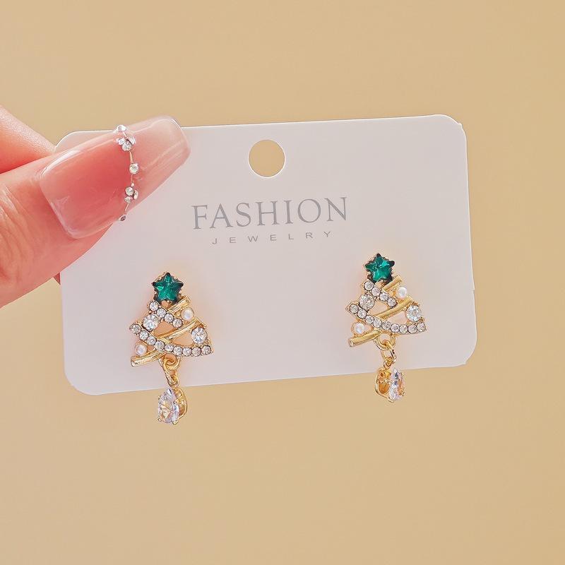 Women's Exquisite Rhinestone Christmas Tree Stud Earrings - Elegant and Versatile for a Festive Atmosphere