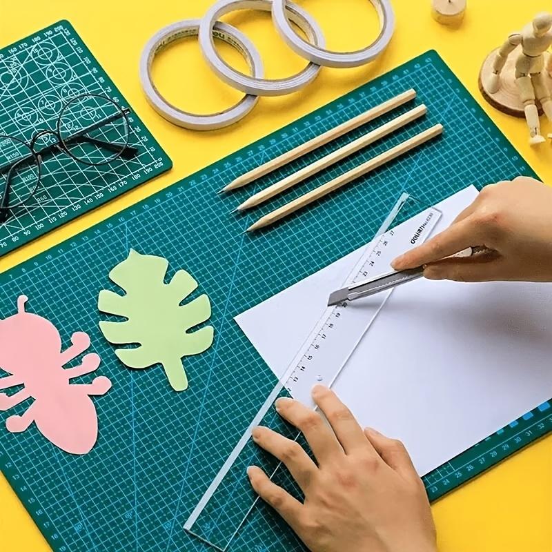 A3/A4 Size Green Multifunctional Self-Healing Cutting Mat, 0.9mm Thick, Non-Slip, Durable for DIY, Paper Cutting, Craft Projects & Carving