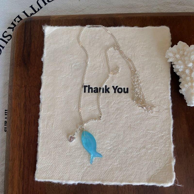 Elegant Fashion Small Fish Pendant Necklace Earrings Fashion Sweet Animal Clavicle Chain Necklace Jewelry Female Accessory Gift