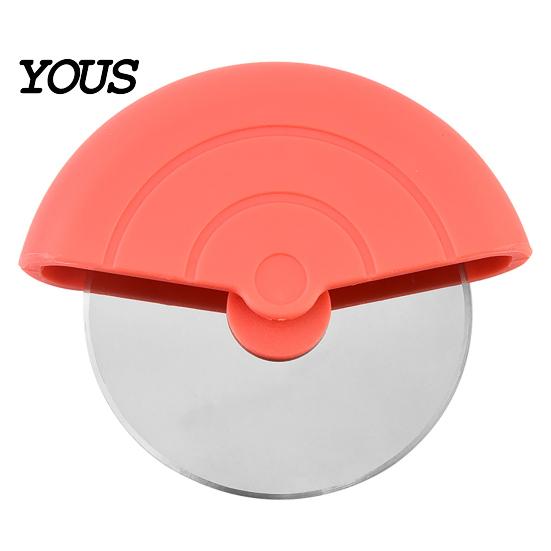 Non Slip Kitchen Dough Scraper Stainless Steel Pizza Cutter Wheel, Pastry Slicer Tool for Crusts Easy Grip Baking Pie Pastries Pancake, Ergonomic