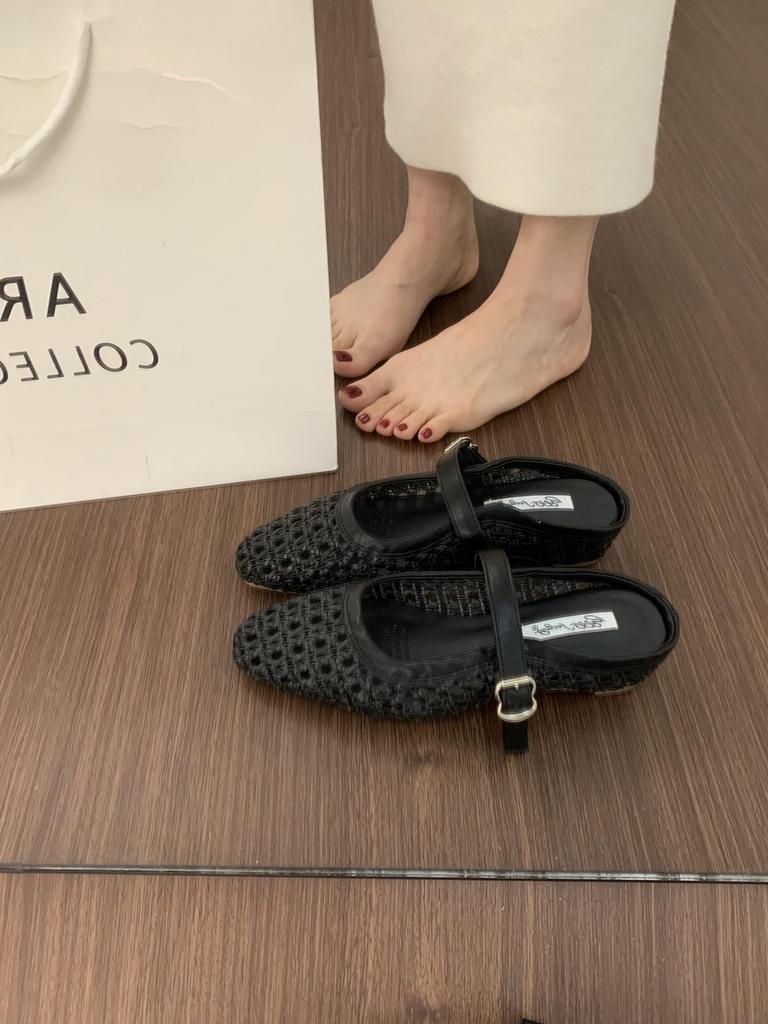 Niche Design Sense Breathable Hollow Bag Head Half Slippers Women's Summer Wear Versatile Not Tired Feet Low Heel Muller Shoes Sandals