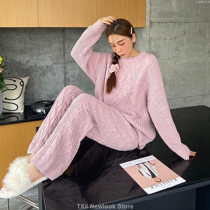 Purple and Orange Pajamas Set Sweet Flower Pajamas for Women, Winter Season, Thick Coral Fleece, Half-sleeve Robe Set