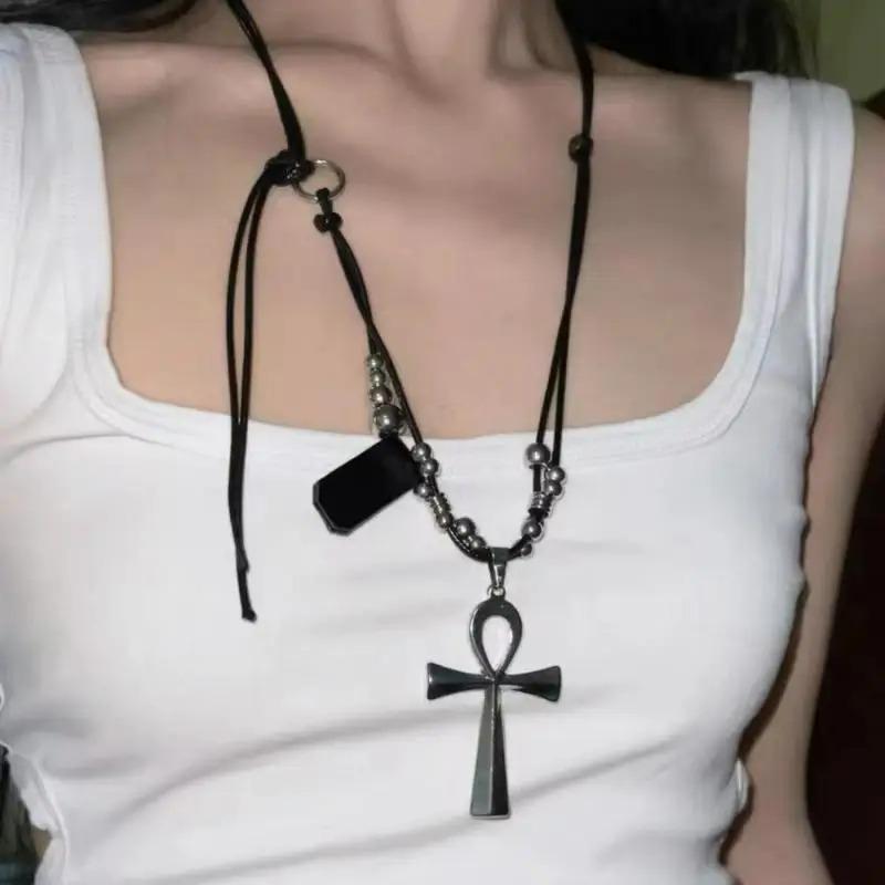 Punk Gothic Maillard Style Crystal Bead Chain Necklace for Woman Animal Horror Black Bat Cross Jewelry Gift Witch Choker Gift