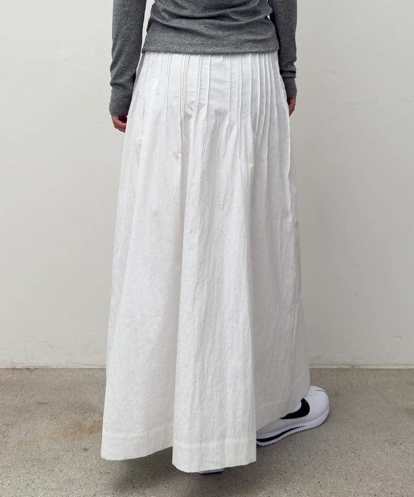 Daiaegeuneol Stitched Trapeze Skirt (White)