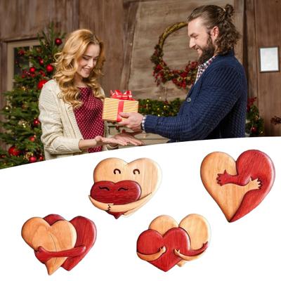 Valentine's Day Wood Heart Pocket Hug Mini Hugging Hearts Keepsake Token with Card Romantic Gift for Couples Family Friends Lovers