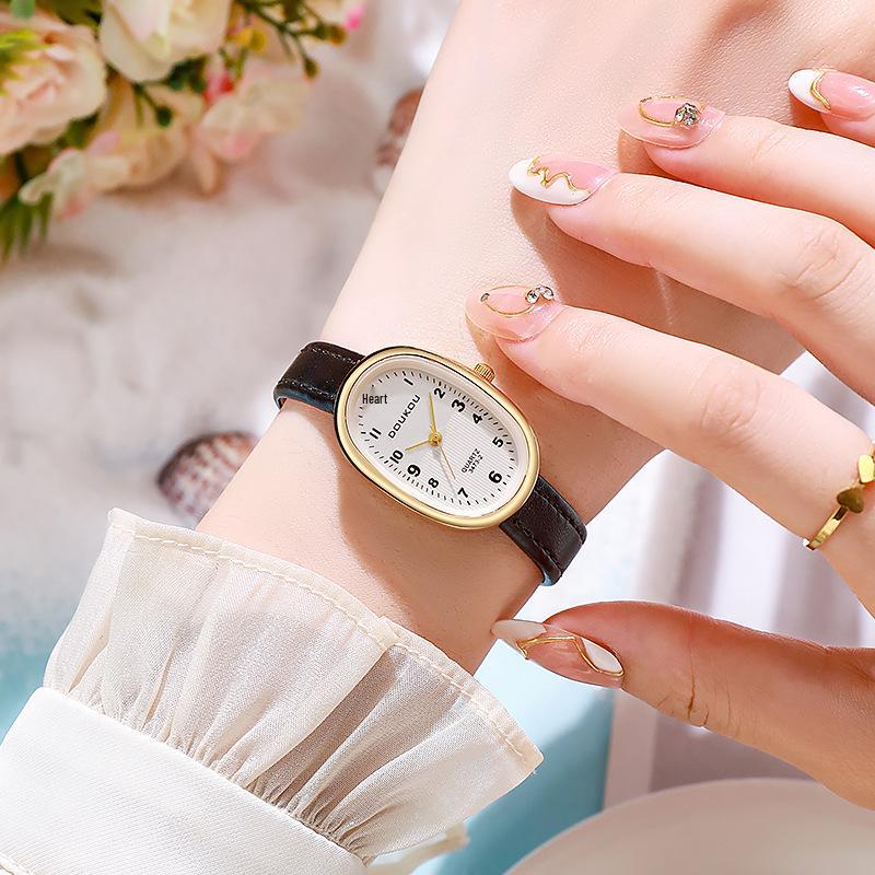 Korean Style Oval Mother-of-Pearl Women's Watch - Artistic and Elegant Design