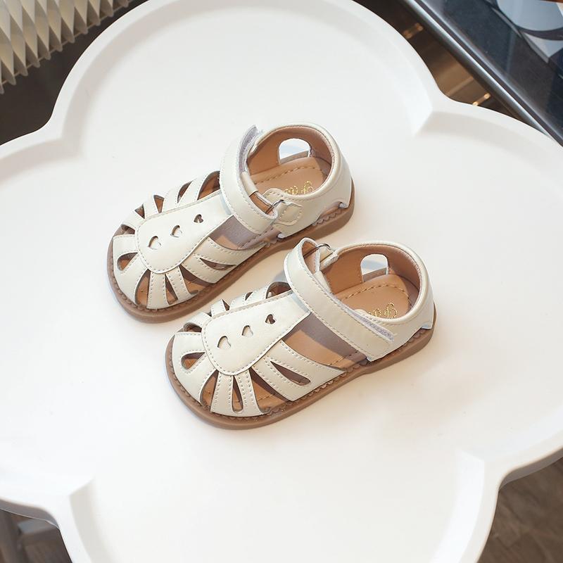 

Girls Beach Shoes Hollowed-out Sweet Kids Princess Shoes for Summer New Fashion Children Sandals Soild Color Versatile 24