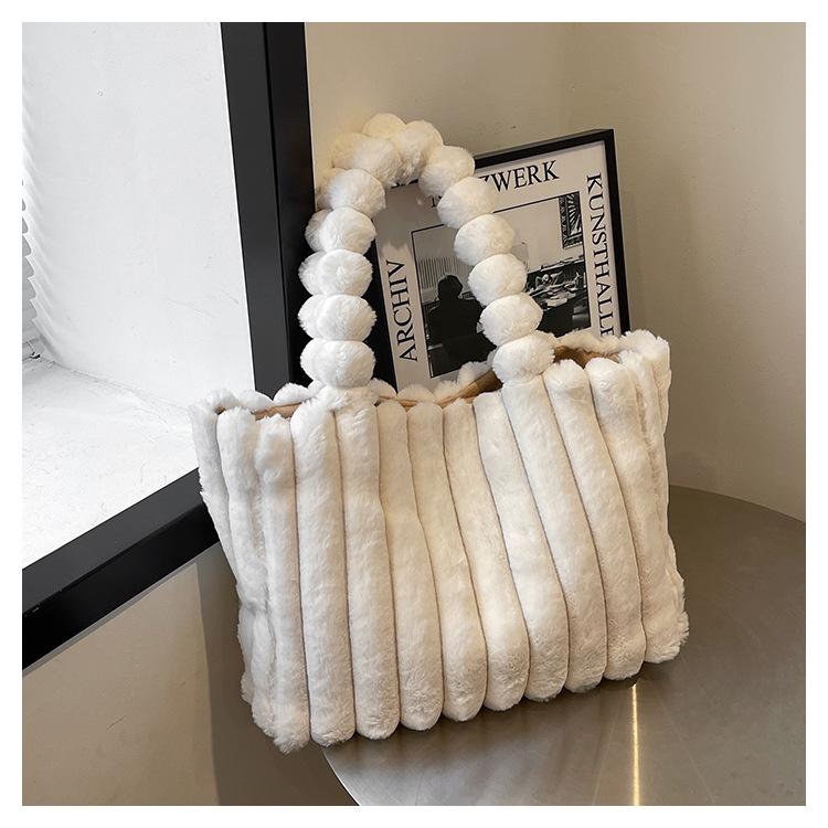 Women's High-End Plush Handbag - Large Capacity, Versatile Commuter Shoulder Bag for Autumn and Winter