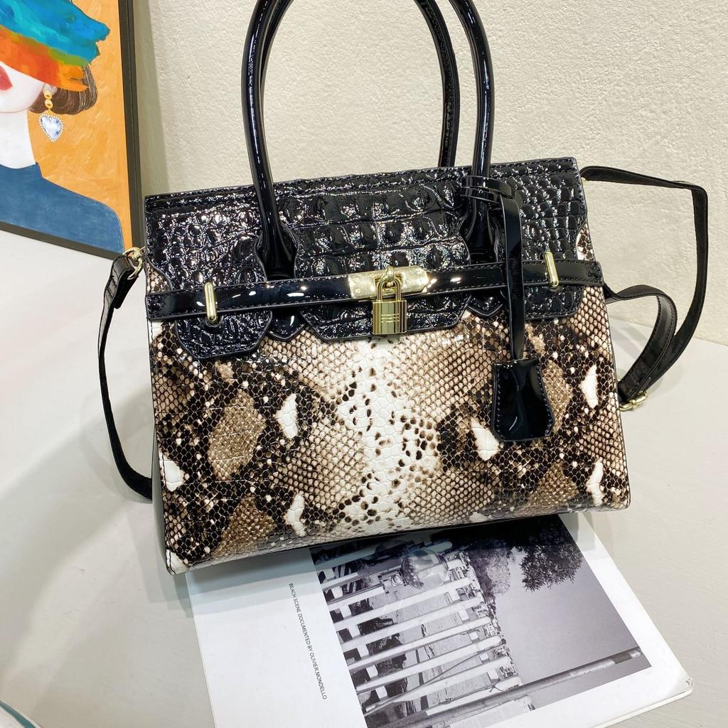 Handbag Snakeskin Pattern Personalized Shoulder Bag Crocodile Pattern Large Capacity Messenger Women'S Bag