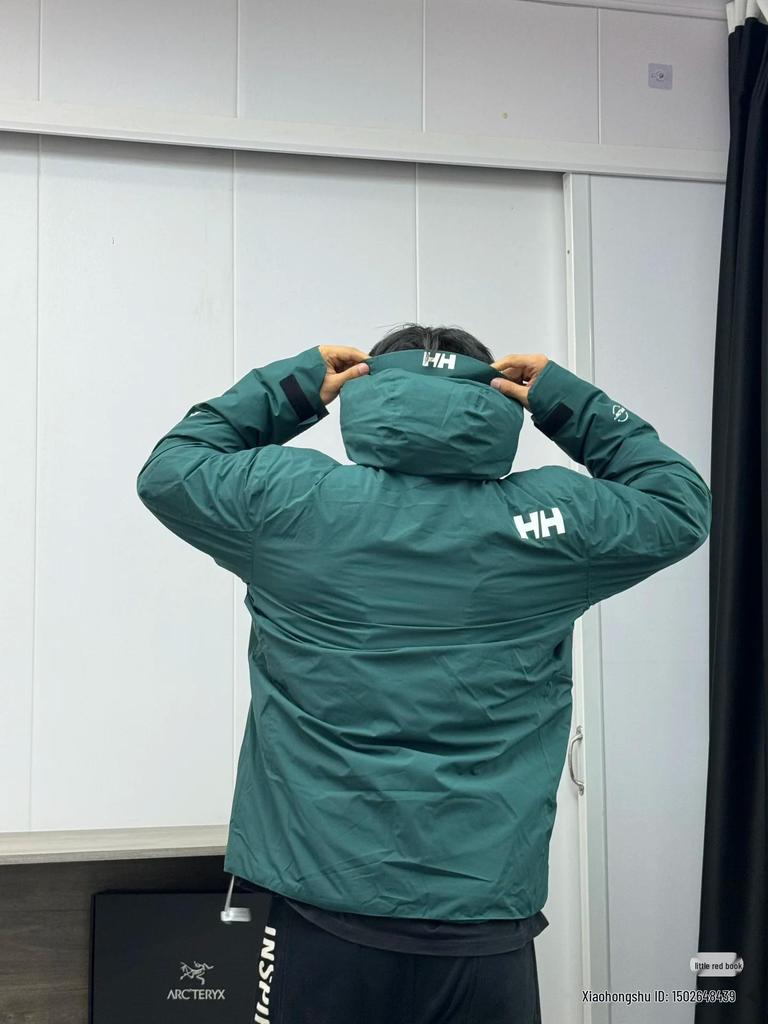 Helly Hansen HH Cross-border 25 Men's Trendy Winter Ski Jacket with Heat-sealed Hood and Windproof Down.