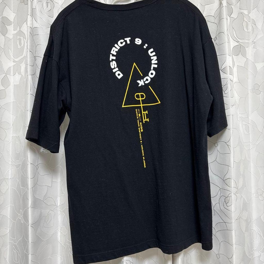 [USED] Stray Kids UNLOCK T-shirt Oncon