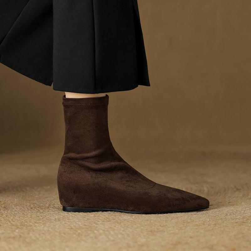 New Women's Elastic Fashion Boots Sleeve Solid Color Medium Heel Pointed Wedge Heel Large Size Women's Boots Comfortable Autumn and Winter Boots