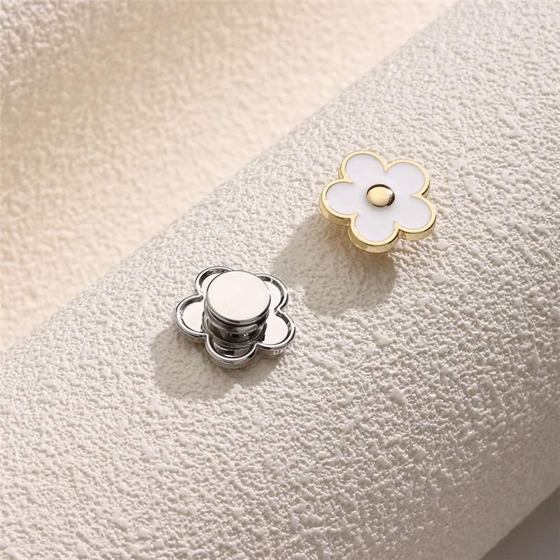 Elegant Small Flower Magnetic Button Collar and Sleeve Accessory