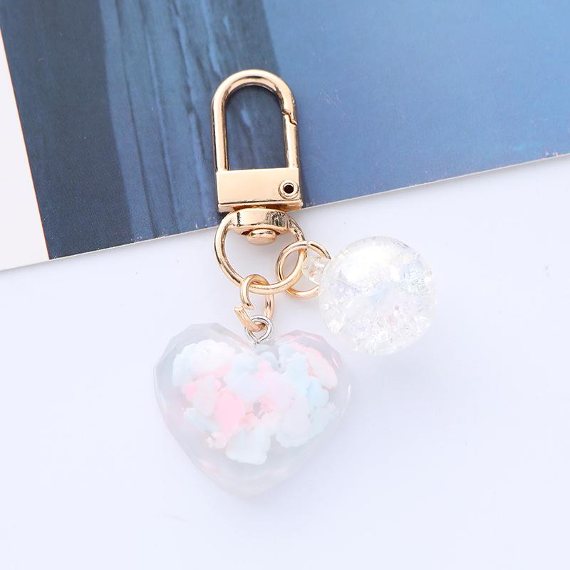 Gradient Love Heart Glitter Acrylic Keychain - Creative Pearl Heart Ornament for Bags белый