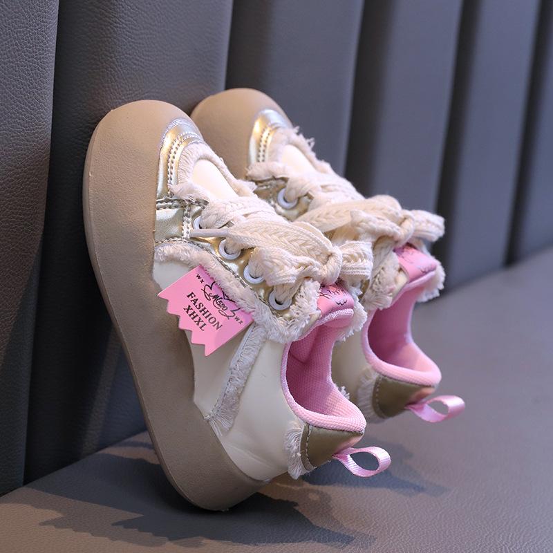 Girls shoes fashion board shoes 2025 spring and autumn new Korean version of children's soft-soled casual shoes little girl bread shoes