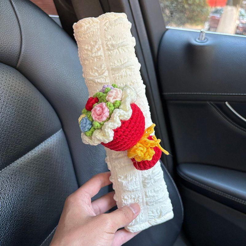 Car Seatbelt Shoulder Pad Anti-Neck-Strangling Cartoon Cute High-End Car Interior Decoration Car Child Protection Cover for Women