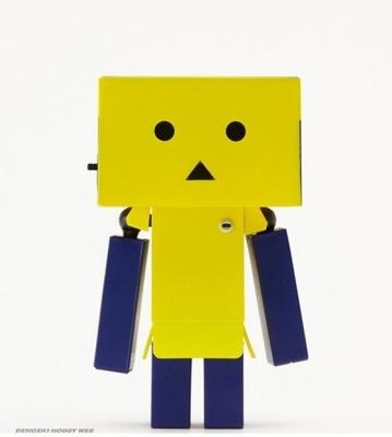 Revoltech Danbo Mini T Card X Danbo Ver.