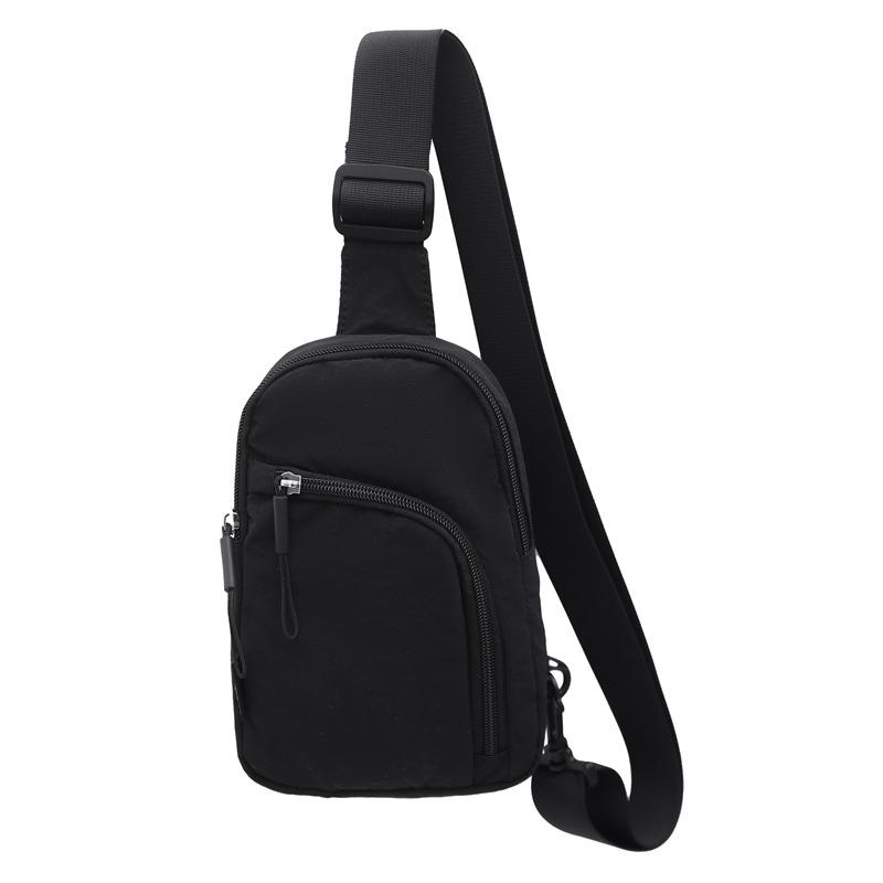 Exquisite and Fashionable Small Men's and Women's Breast Bags, Mobile Phone Bags, Spring New Light Commuter Shoulder Messenger Bags