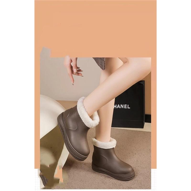 Women's Winter Mid Tube Fleece Anti Cold Anti Slip Wear Resistant And Warm Rain Shoes