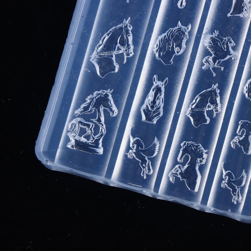 Διαφανές Ανάγλυφο Κεφάλι Αλόγου Σιλικόνης Φόρμα Νυχιών Μεικτού Μεγέθους Διαμορφωμένες Μαλακές Πλάκες Σφράγισης Χαραγής Art Μανικιούρ Εργαλεία Φόρμας