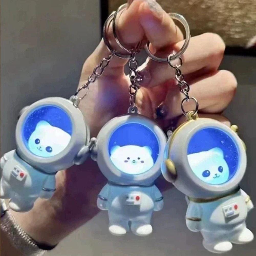 

Брелок с мультяшным космонавтом, забавный кулон