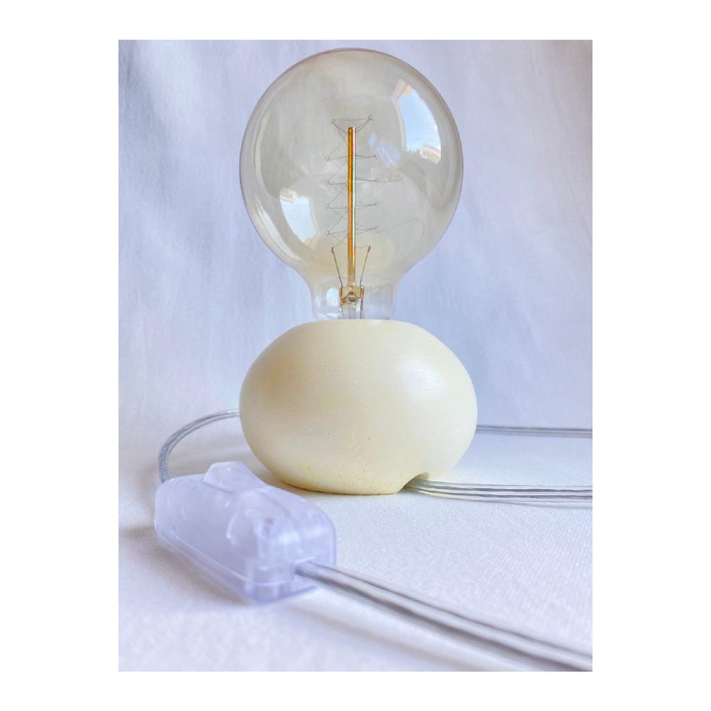 Studio Yabu - Charmy Globe Lamp - Rustic Bulbs