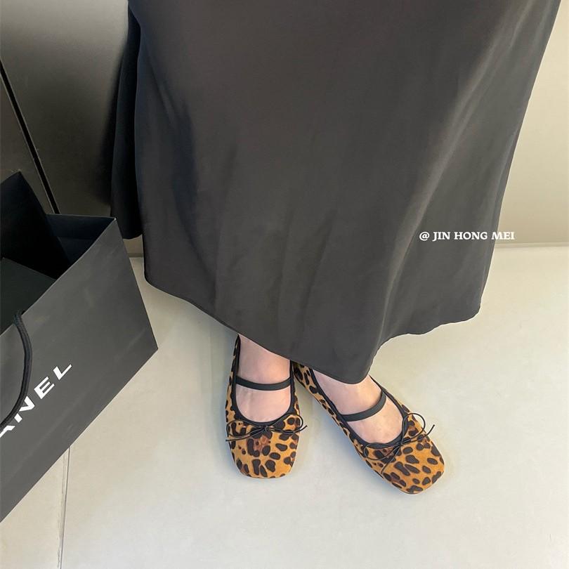 Square head single shoes women's flat bottom retro word with light mouth wide fat feet soft sole bow ballet shoes soft sole