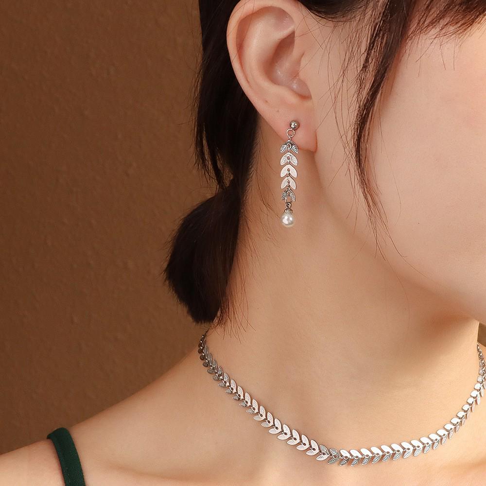 Phoenix Tail Choker & Pearl Earrings Set in 18K Gold Titanium Steel