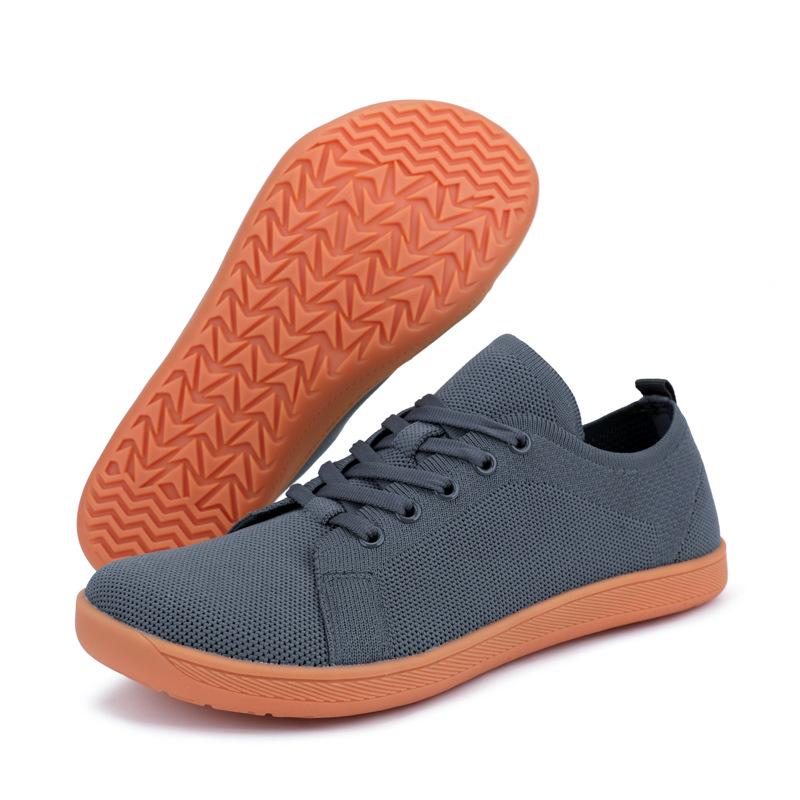 

Wide Toe Flyknit Breathable Sneakers for Hiking - Plus Size, Unisex, Casual, Loose Fit 43 темно-серого