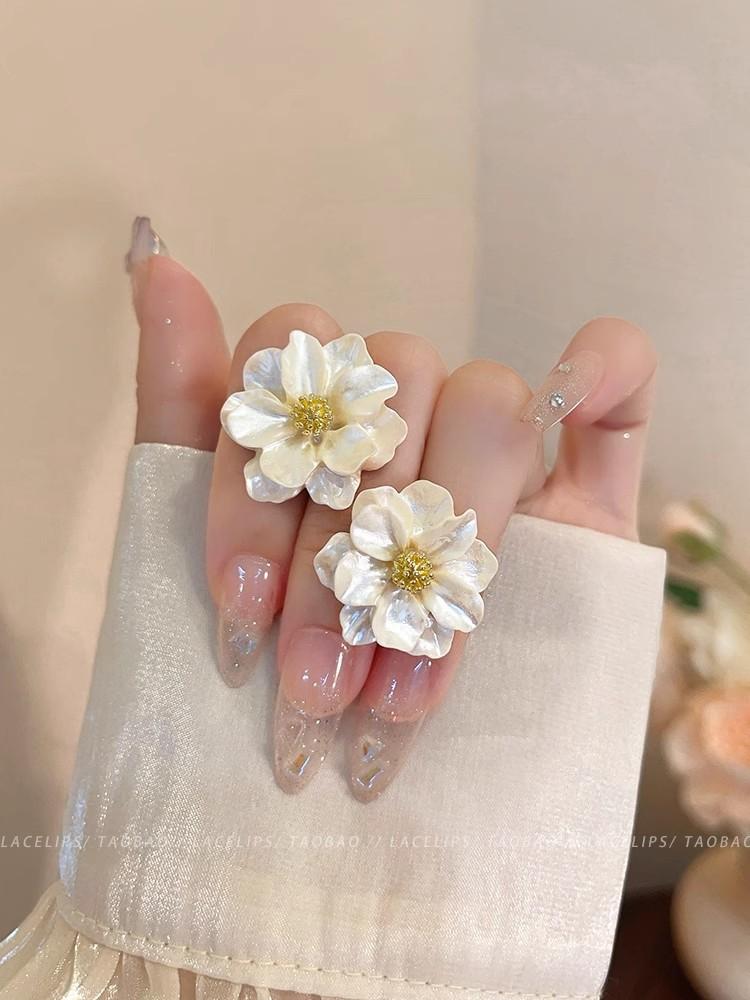 Французские ретро серьги-гвоздики с камелией популярный дизайн серег серьги