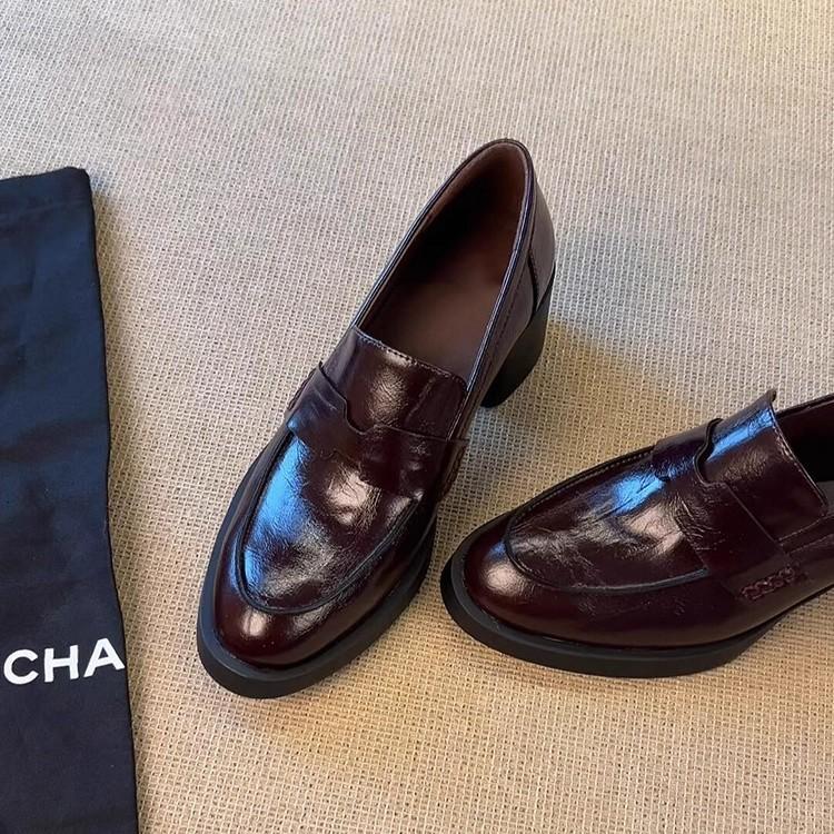 French Small Leather Shoes Platform Thick Heel Loafers 2026 Spring and Autumn British Style Small Leather Shoes One Pedal Shoes