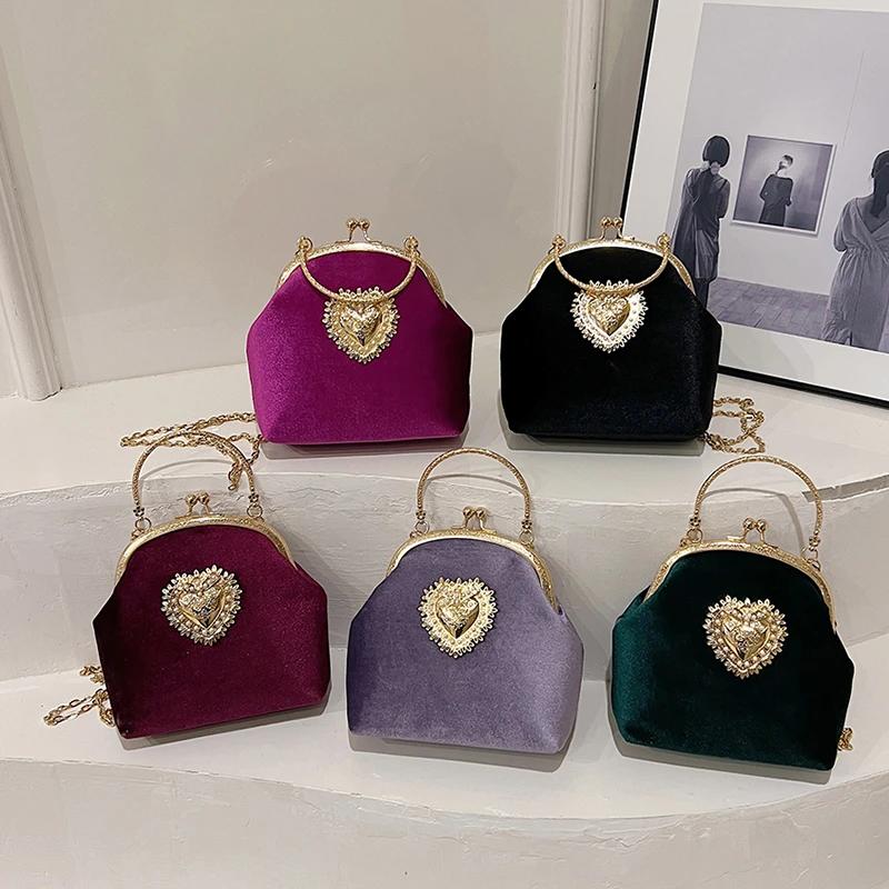 Fashion Chains Velvet Frame Heart Dinner Hand Bags Hot Sale Diamonds Shoulder Bag High Quality Sweet Crossbody Bags for Women