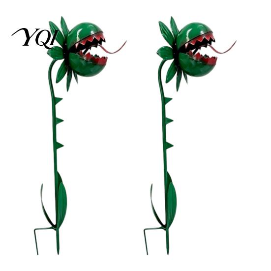 Durable Weather Resistant Sculptures Venus Flytrap Garden Stake, Metal Carnivorous Plant Yard Decor, Weird Gothic Seasonal Outdoor Art Decor for Patio