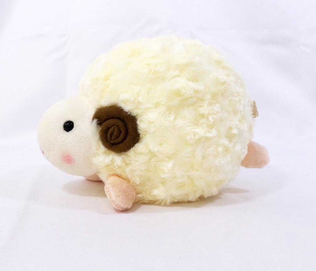 Marucchi Sheep Large Ivory 533-0160