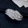 Huitan Fashion Gold Color/CopperColor Finger Ring Lady Wedding Band Luxury Engagement Jewelry Trendy Shiny Zirconia Accessories