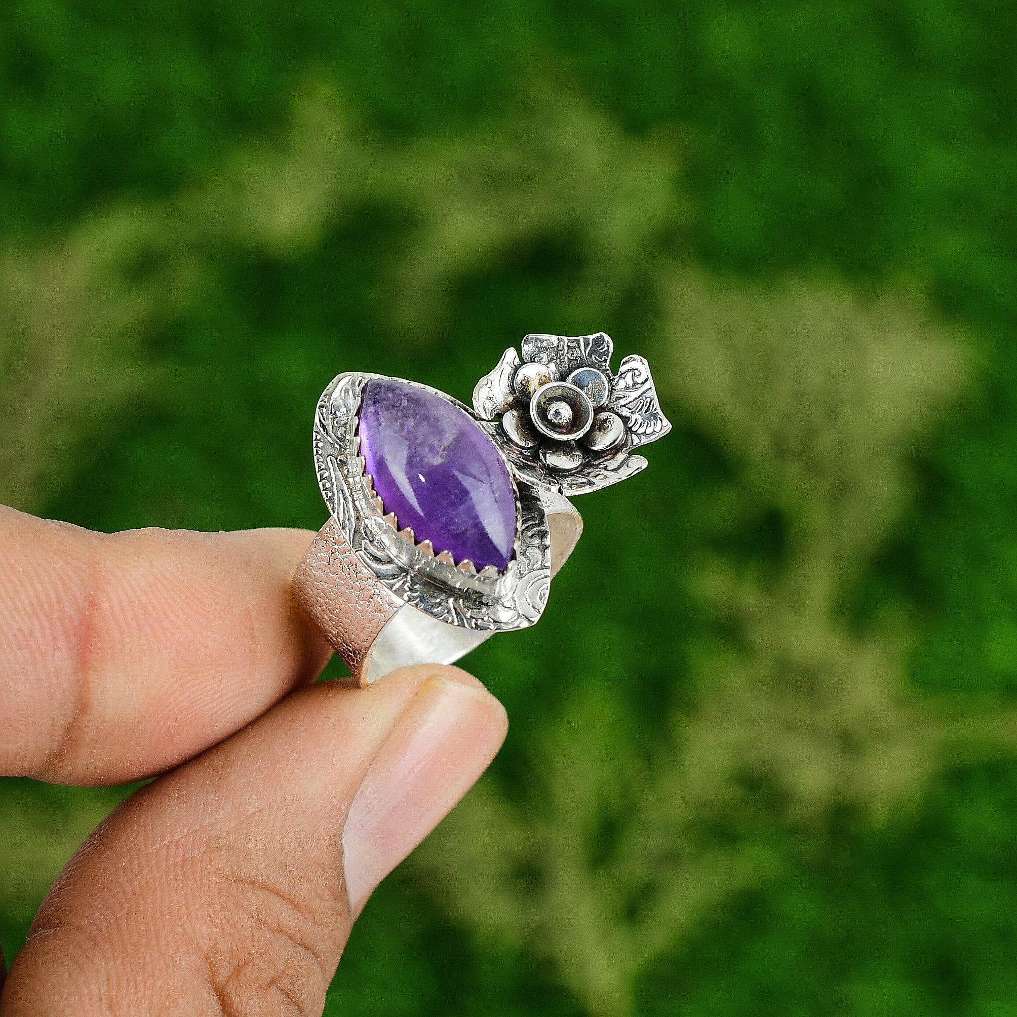 

Натуральный африканский аметист, эффектное кольцо-цветок, размер 7,25, серебро 925 пробы, для женщин 7.25